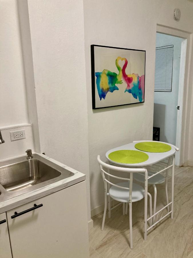 Tropical In Miramar Apartment *
