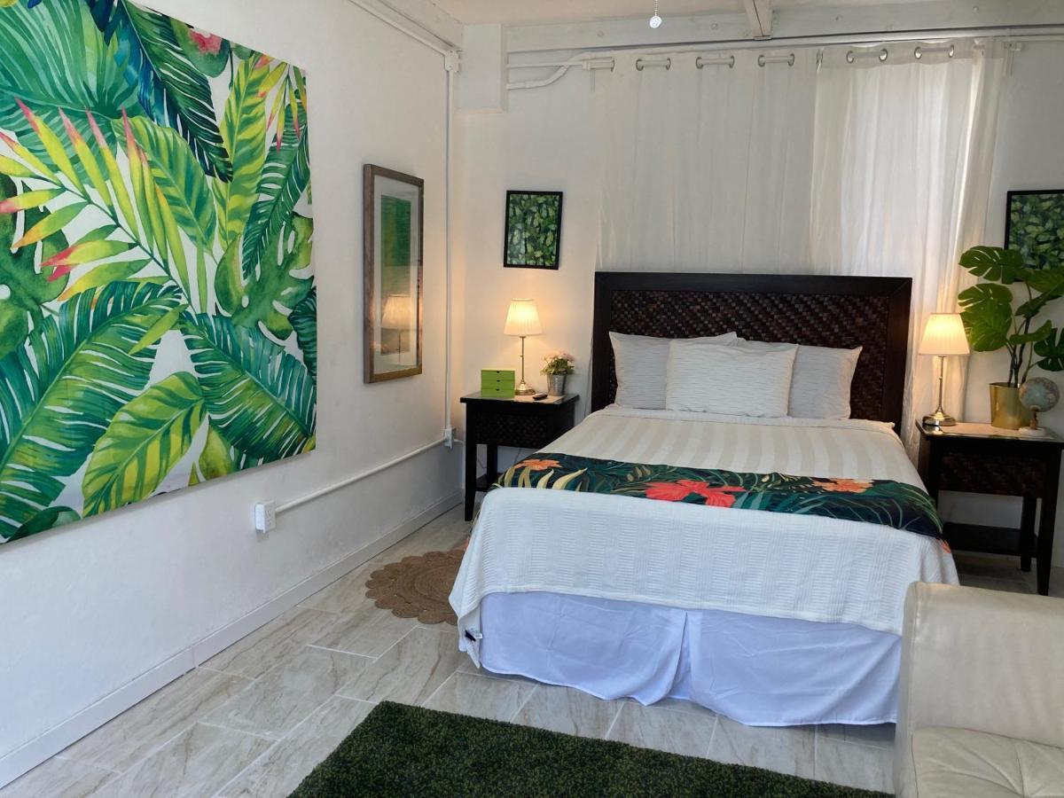 Tropical In Miramar San Juan