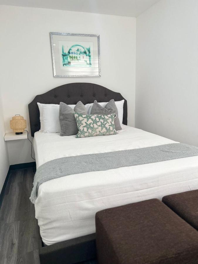 Janer House At Apartment