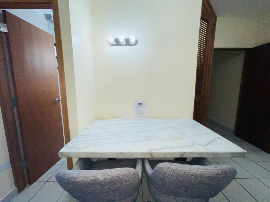 2bd/2bth In - Unit 2 Apartment *