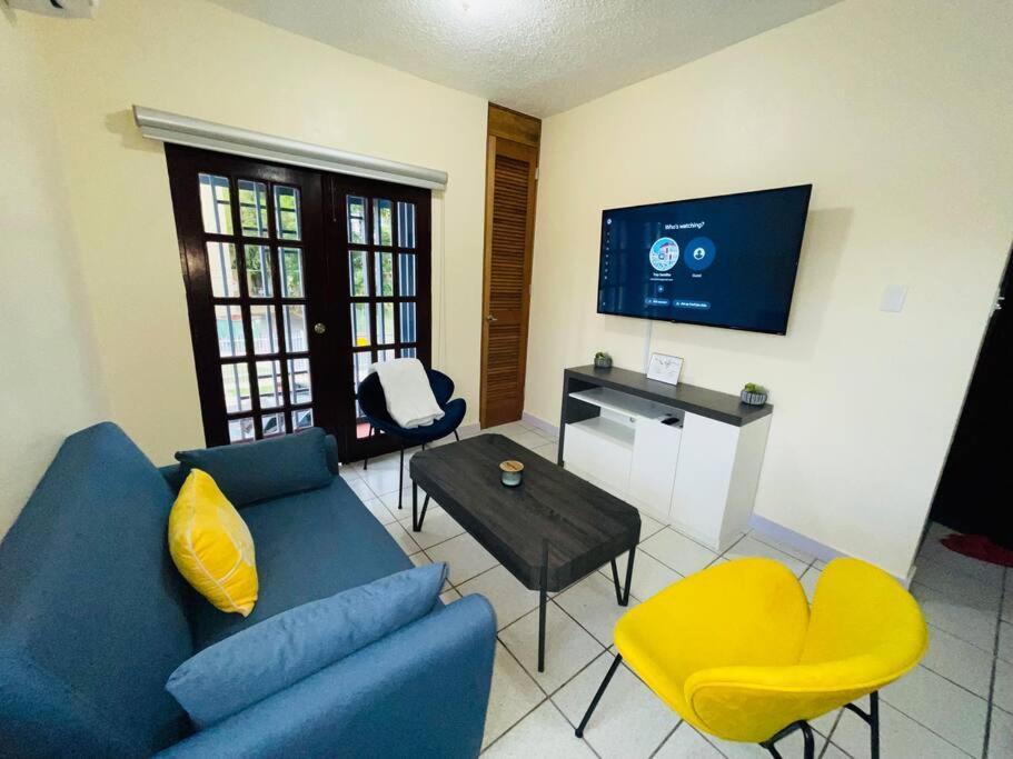 2bd/2bth In - Unit 2 Apartment San Juan