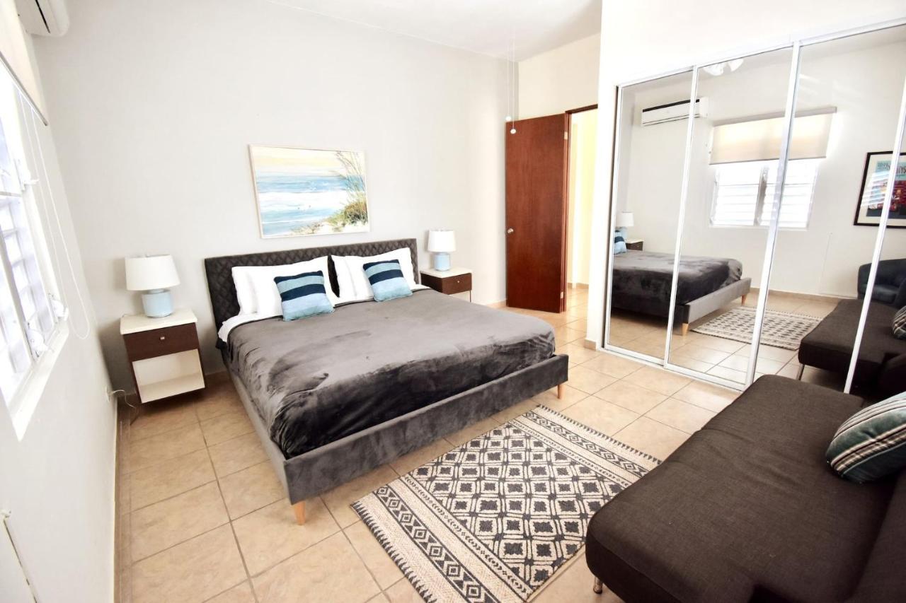 Condado & Rooftop Garden For Large Groups - 2 Apartment *