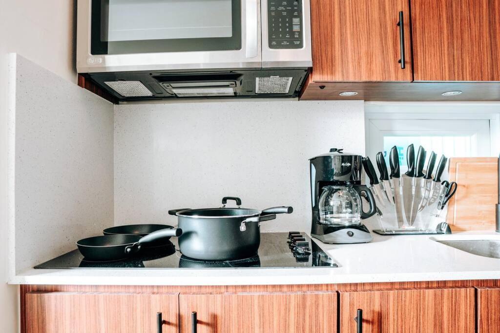 Apartment Comfy & Bright Apt @ Calle Loiza - Walk To Beach / Calle Loiza Abajo -n *
