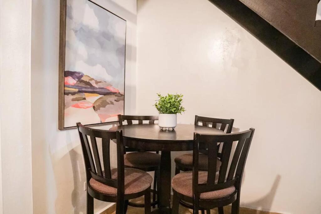 Peaceful In Old W/ 2 Queen Beds - Fortaleza #3 Apartment *