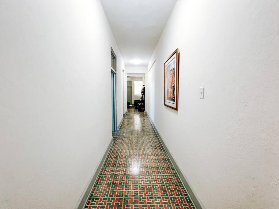Picaflor 6 Charming Cozy Apt W/balcony @ Miramar * San Juan
