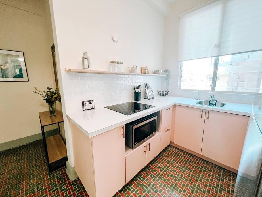 Picaflor 6 Charming Cozy Apt W/balcony @ Miramar Apartment San Juan