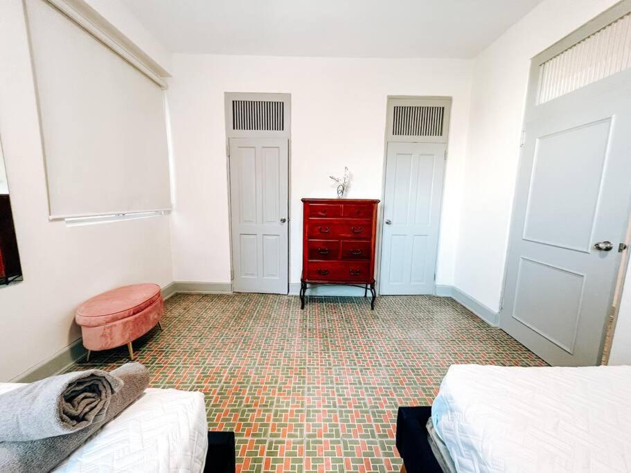 Picaflor 6 Charming Cozy Apt W/balcony @ Miramar San Juan