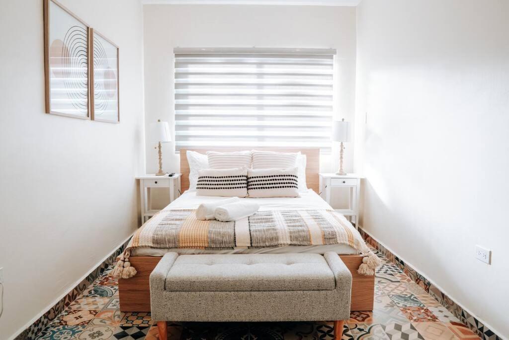 Comfy & Bright Apt @ Calle Loiza - Walk To Beach / Calle Loiza Abajo -n Apartment