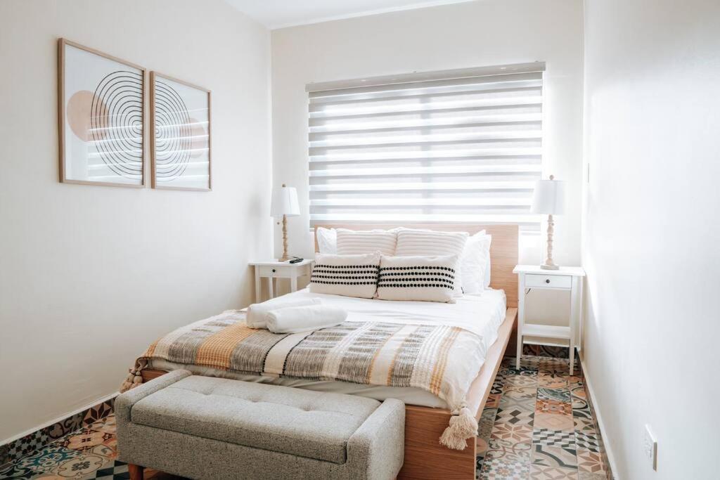 Comfy & Bright Apt @ Calle Loiza - Walk To Beach / Calle Loiza Abajo -n Apartment