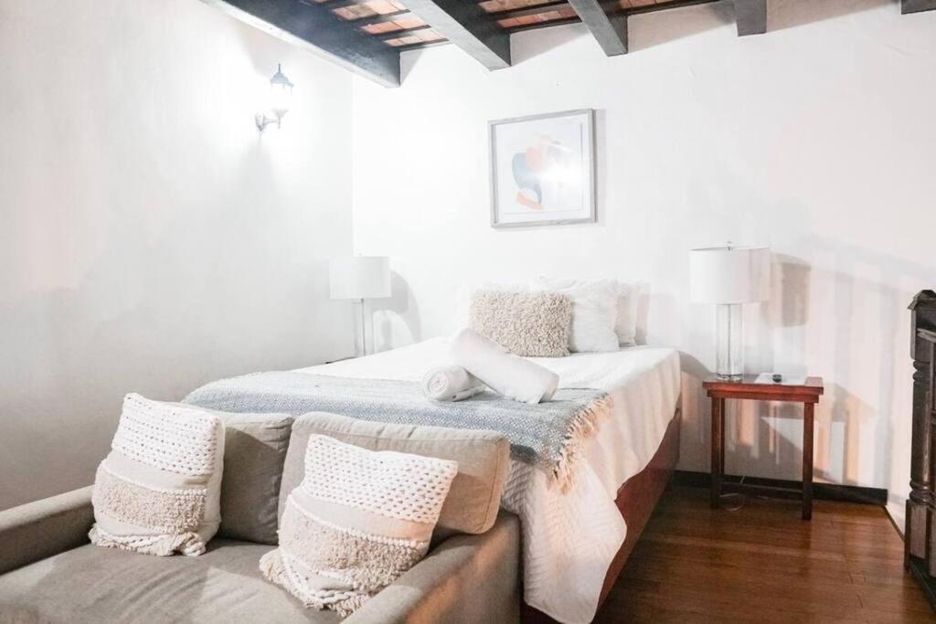 Peaceful In Old W/ 2 Queen Beds - Fortaleza #3 * San Juan