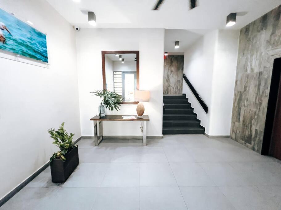 Flamboyan - Condado Apt Walking To Beach W/ Prk Apartment San Juan