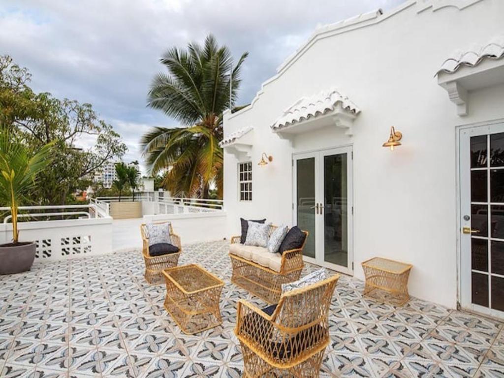 Bohemia I & Ii Grand Gated Estate Villa *
