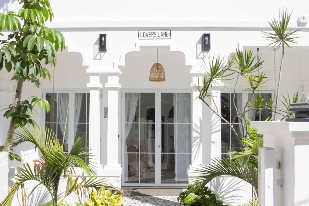 Villa Bohemia I & Ii Grand Gated Estate