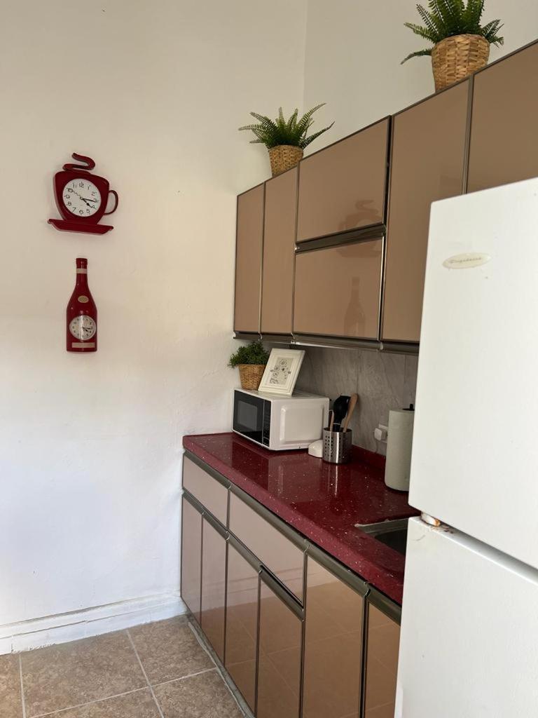 Janer House At Apartment *