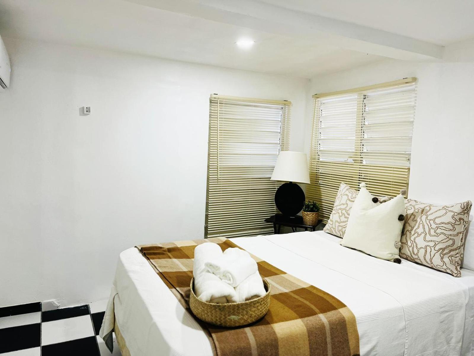 Janer House At Apartment *
