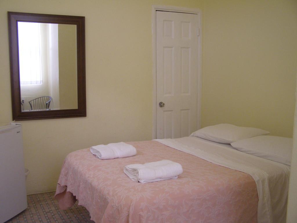 Guest house San Francisco *