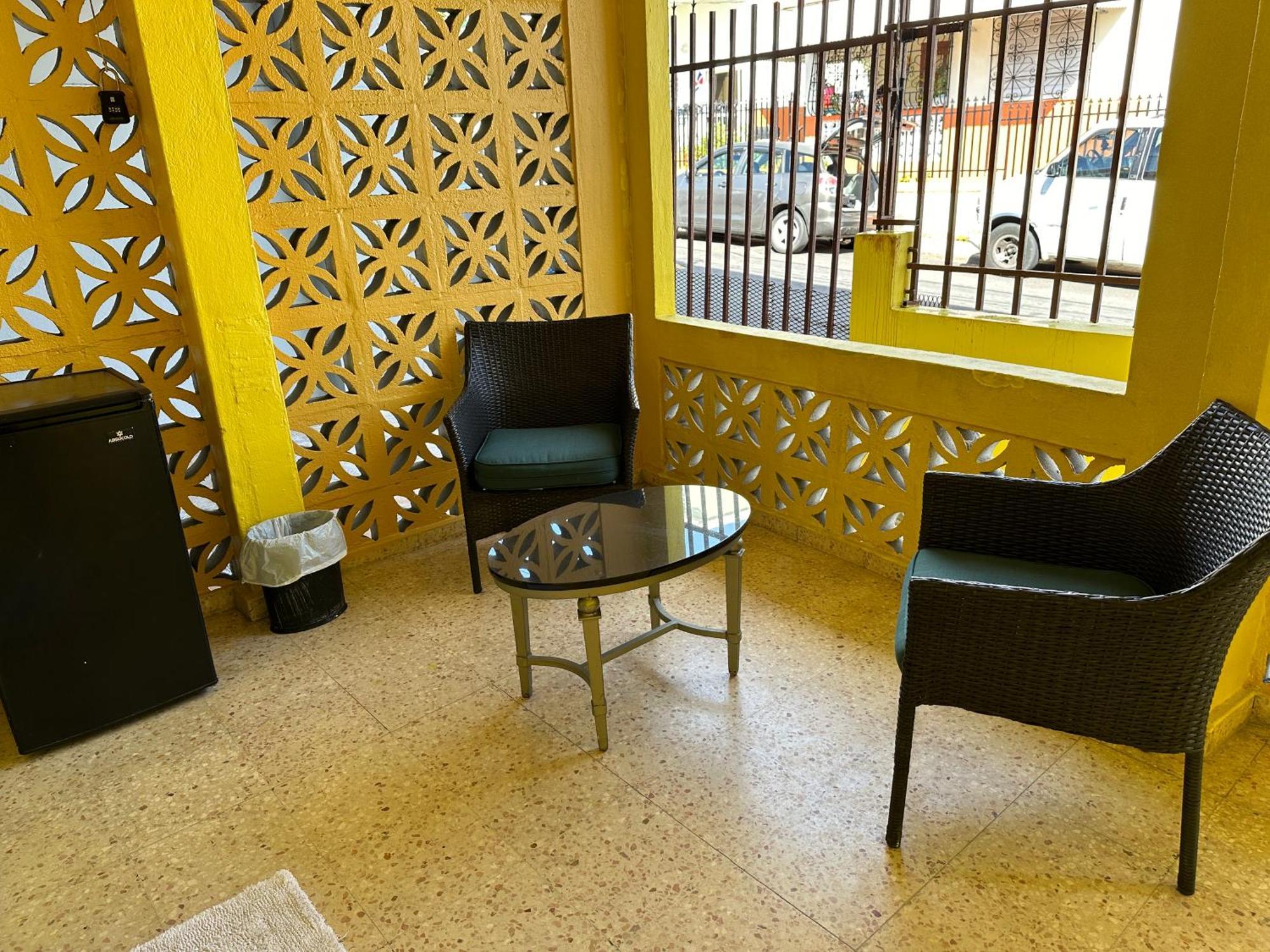 3br, 1ba In Cepeda, Up To 20 Guests Near Ocean Park San Juan