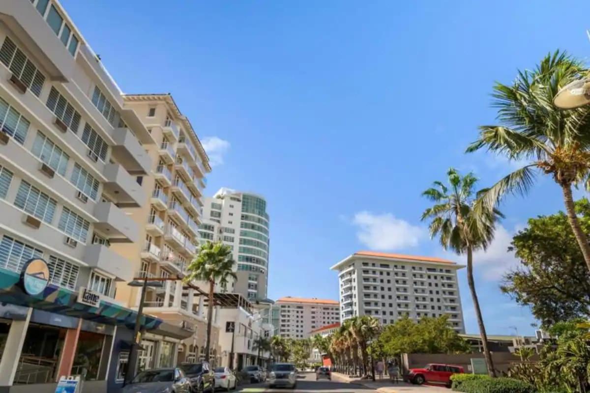 Beachfront Dream Getaway - Condado Apartment *