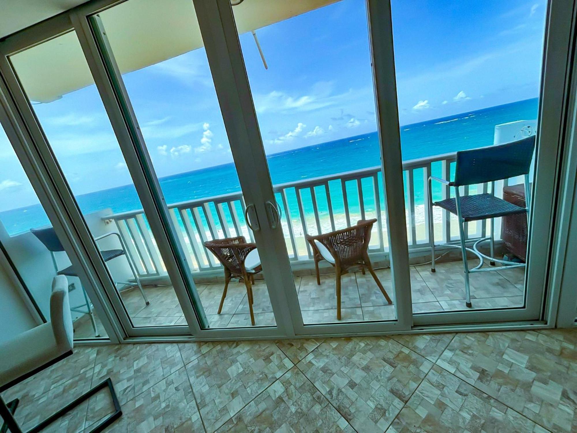 Apartment Beachfront Dream Getaway - Condado