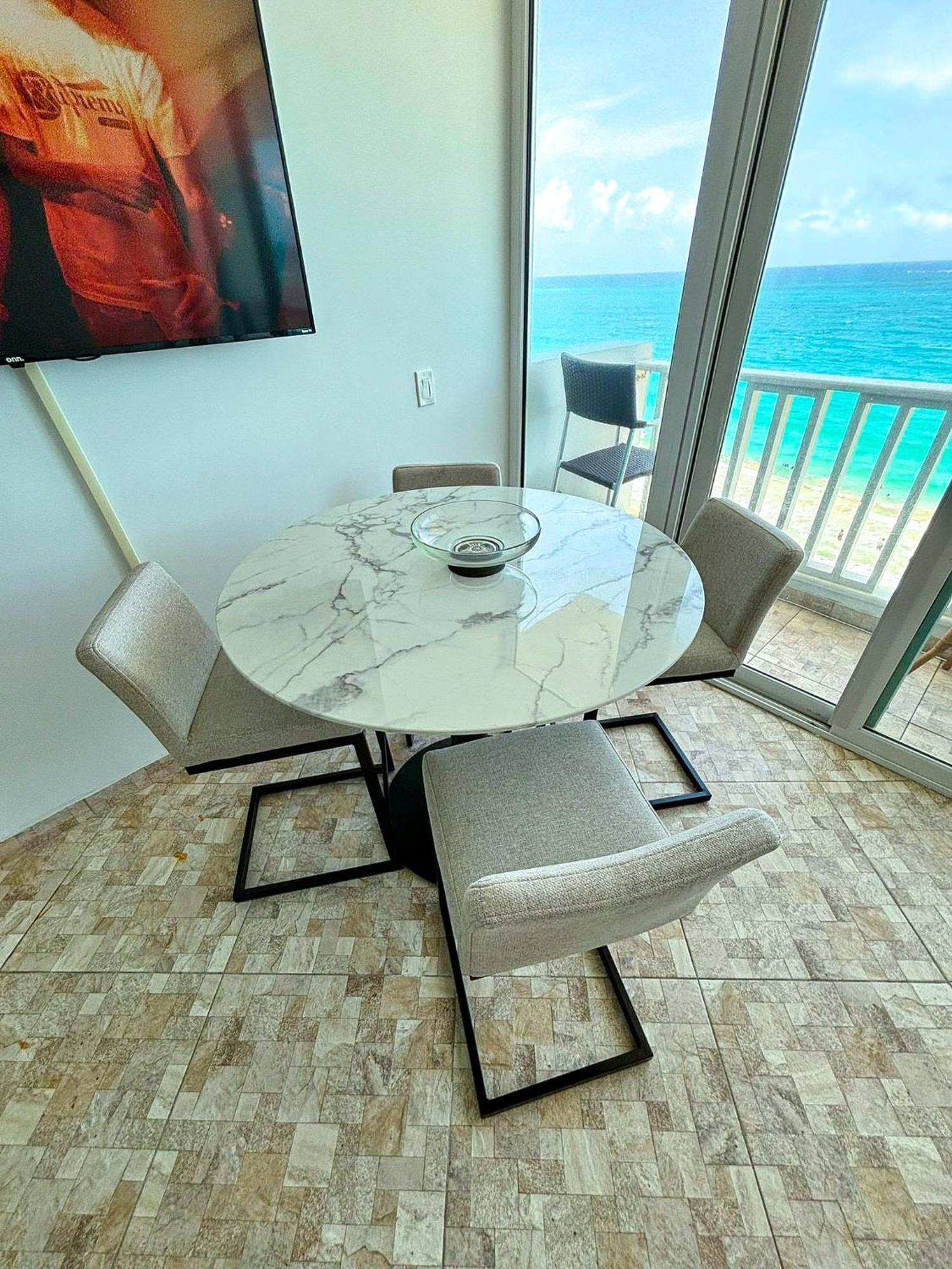 Beachfront Dream Getaway - Condado Apartment San Juan