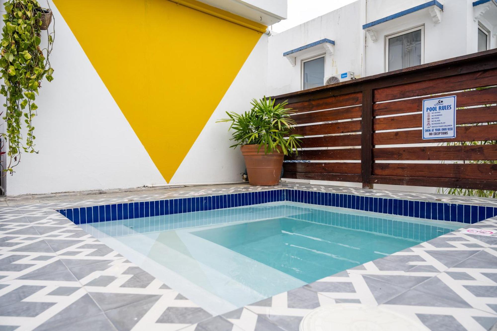 La Mona Loiza Complex By With Bear 3*