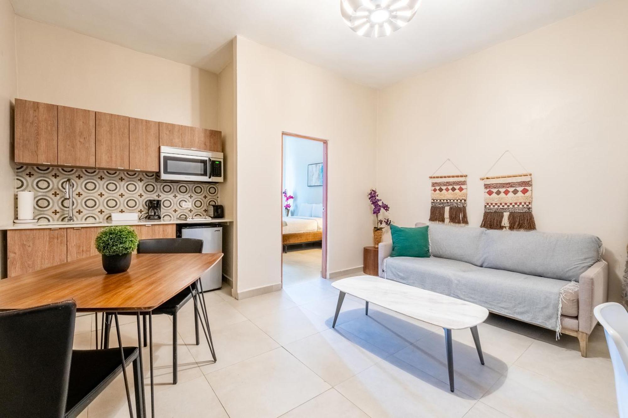 La Mona Loiza Complex By With Bear