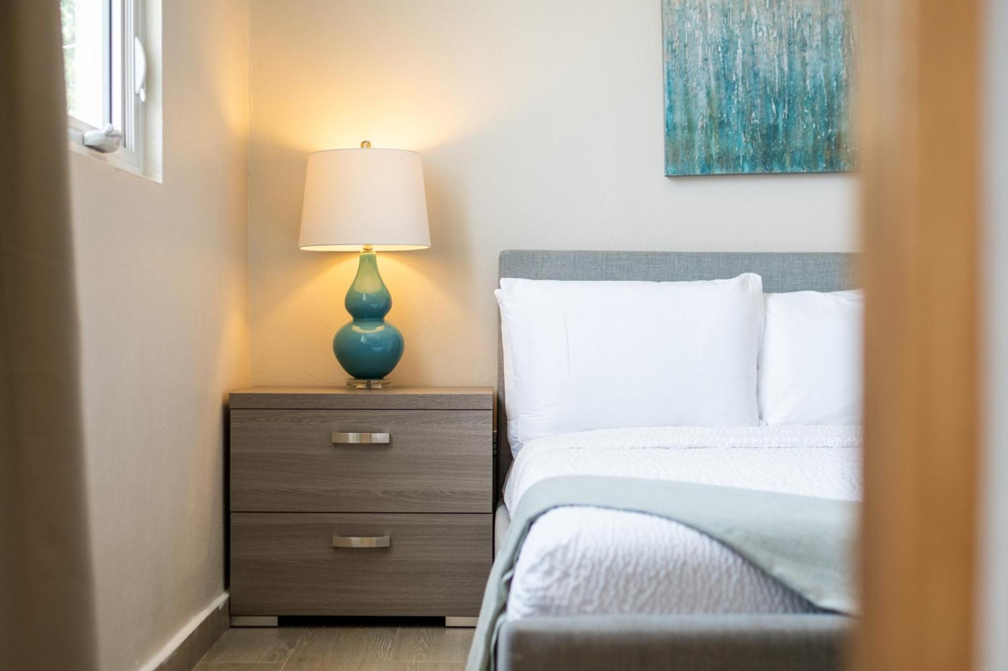 La Mona Loiza Complex By With Bear Hotel