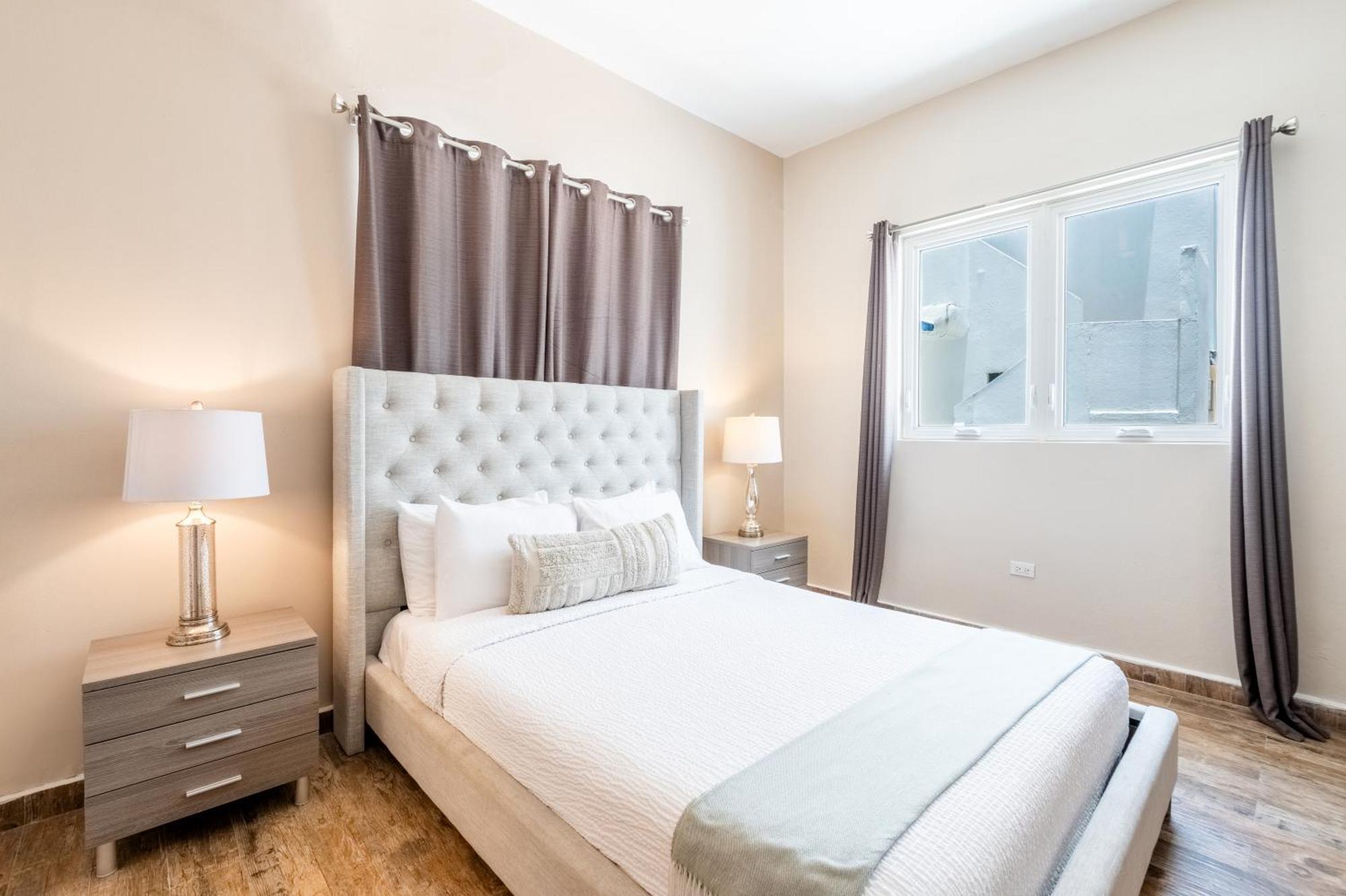 La Mona Loiza Complex By With Bear 3*