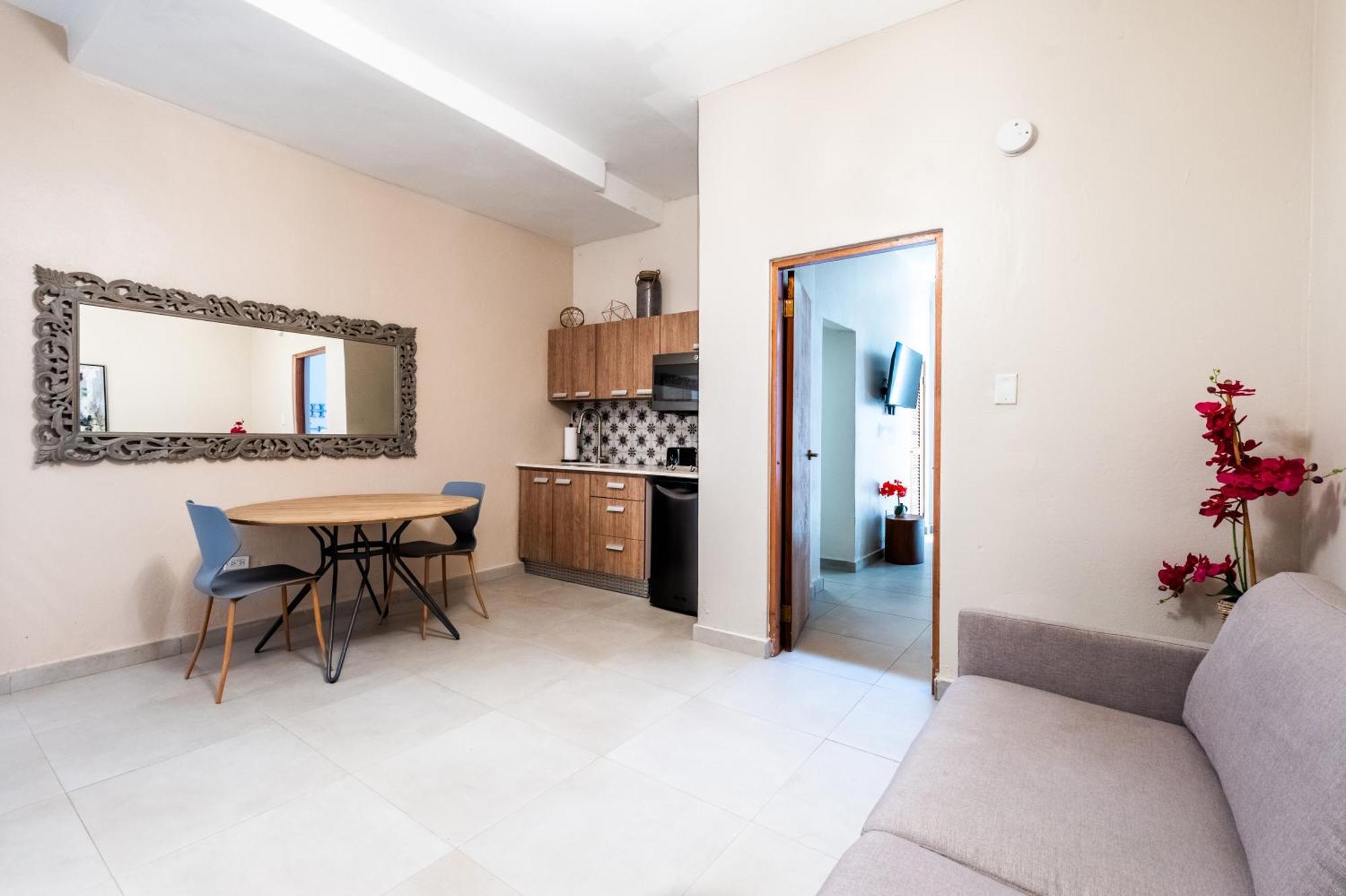 La Mona Loiza Complex By With Bear