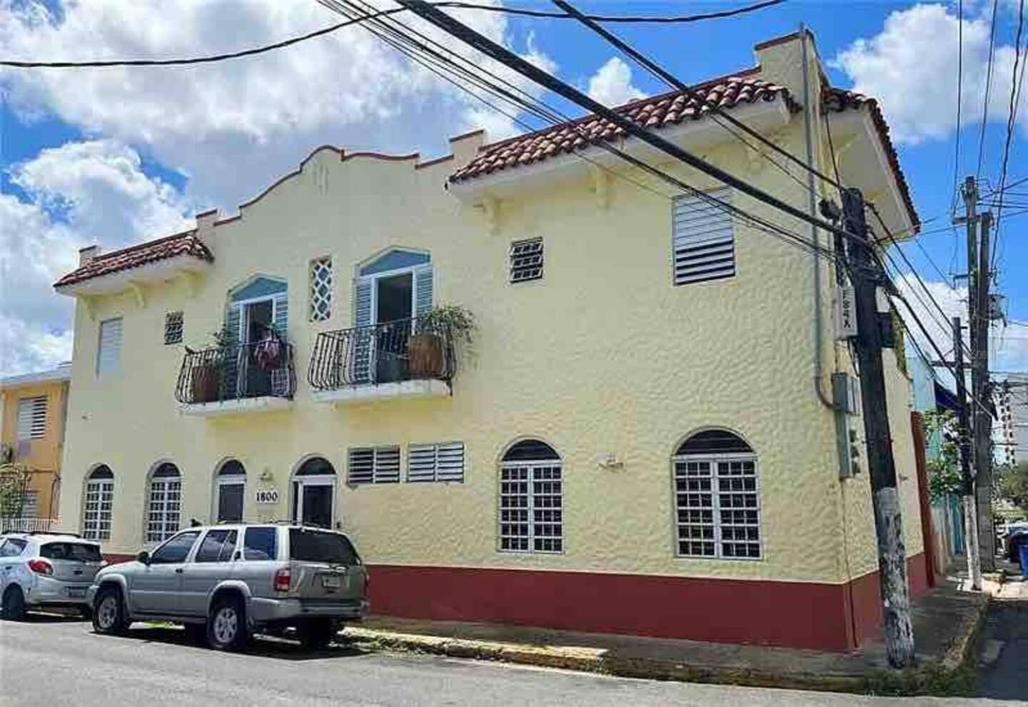 Casita Amarilla By Here Pr