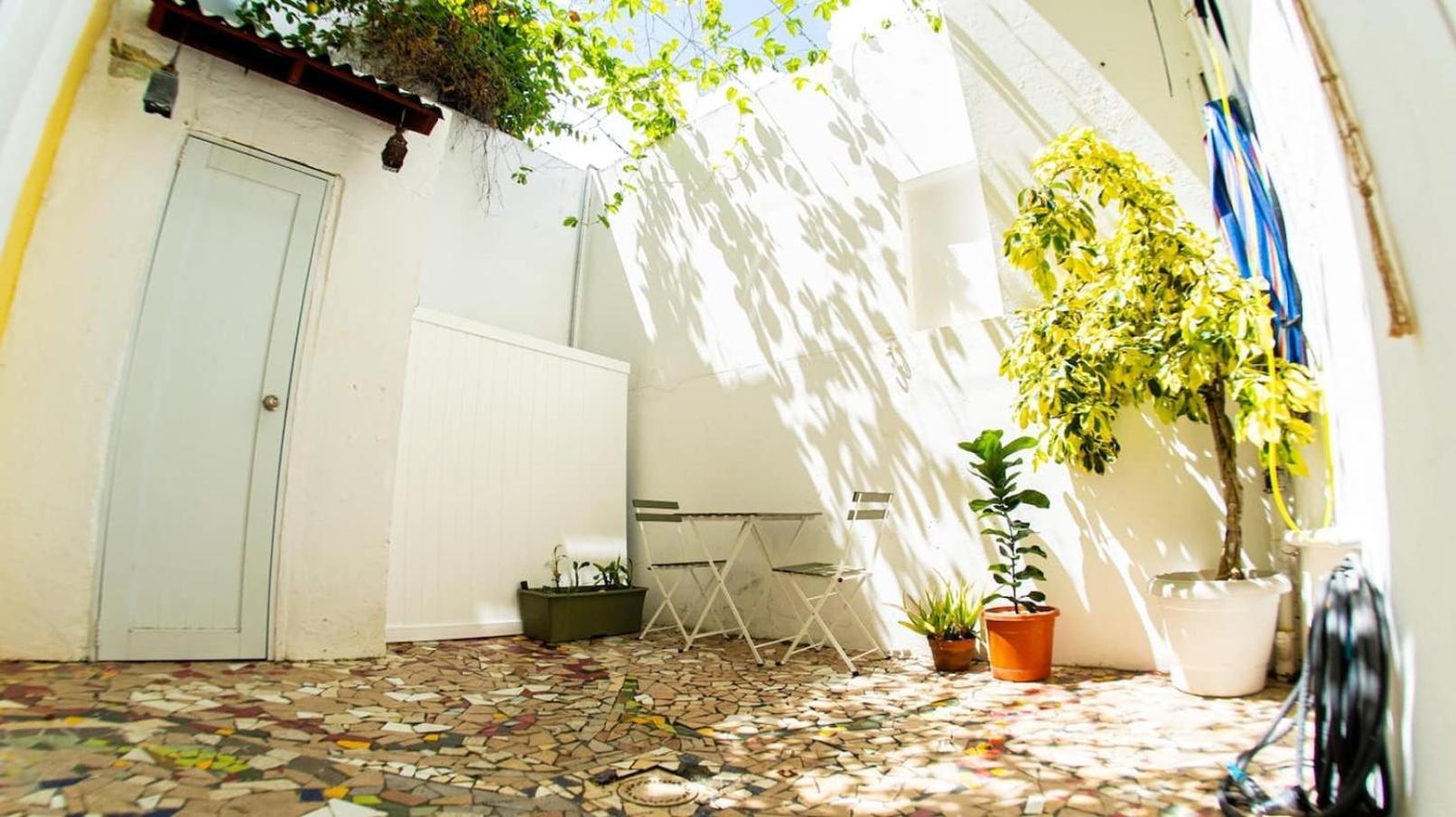 Casita Amarilla By Here Pr *