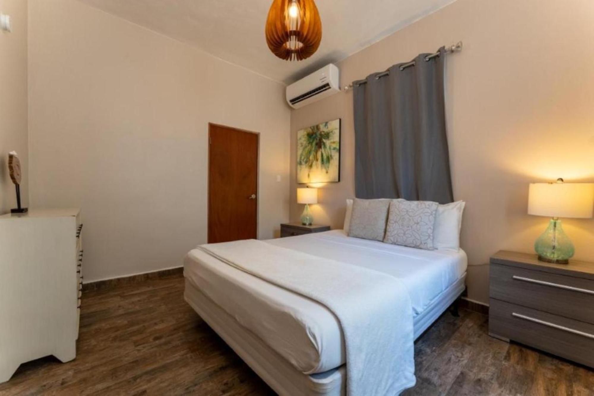 La Mona Loiza Complex By With Bear Hotel San Juan