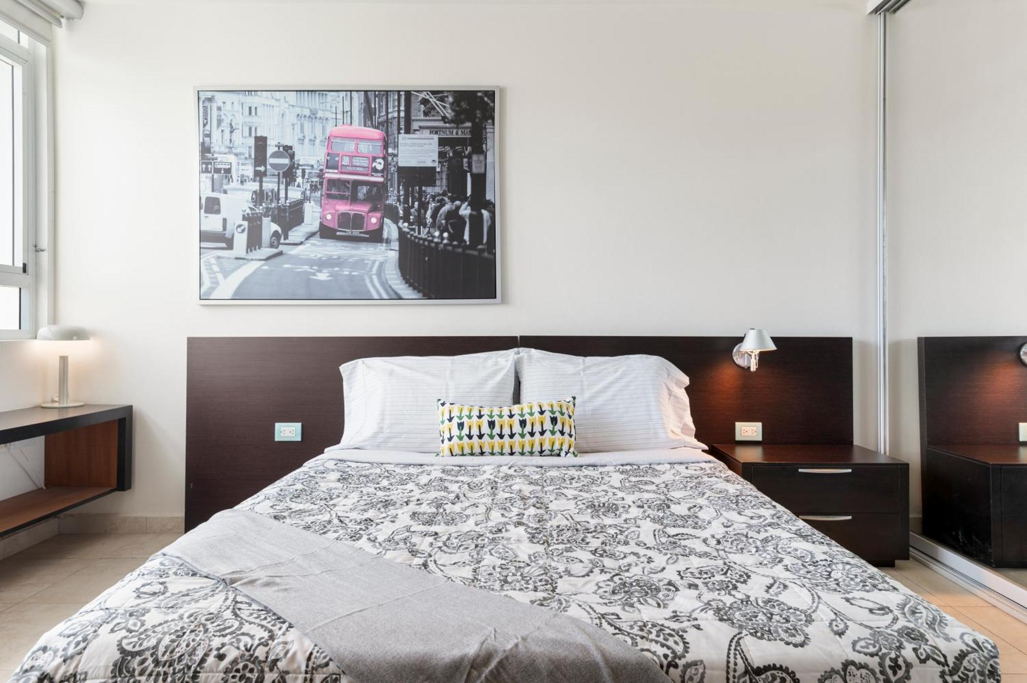 Atlantic Court Apartment