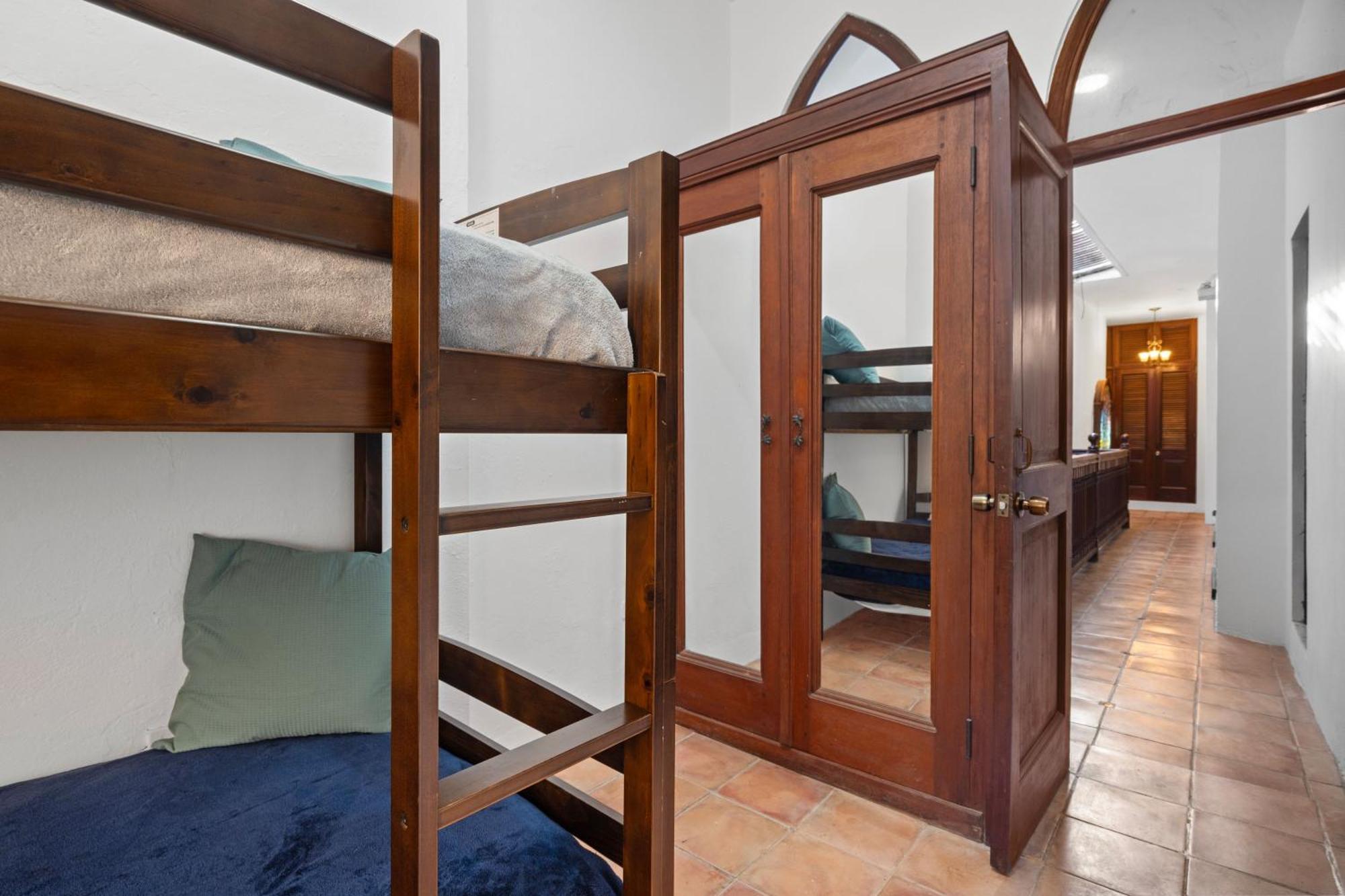 Apartment Otium With Terrace In Old