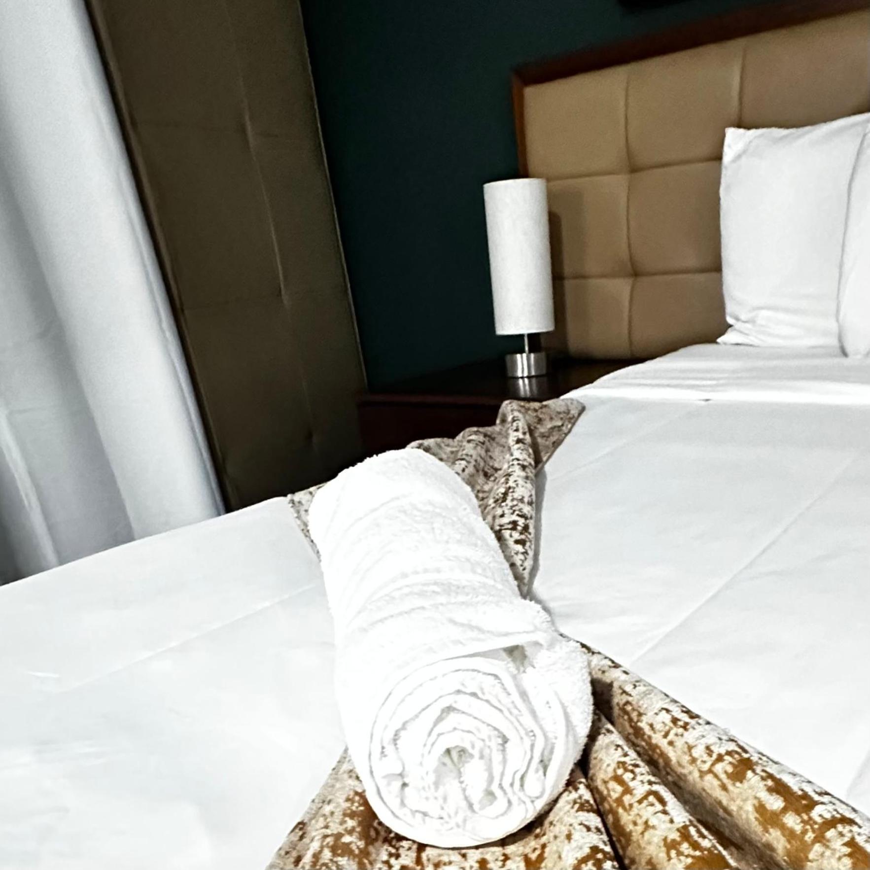 Sj Hotel