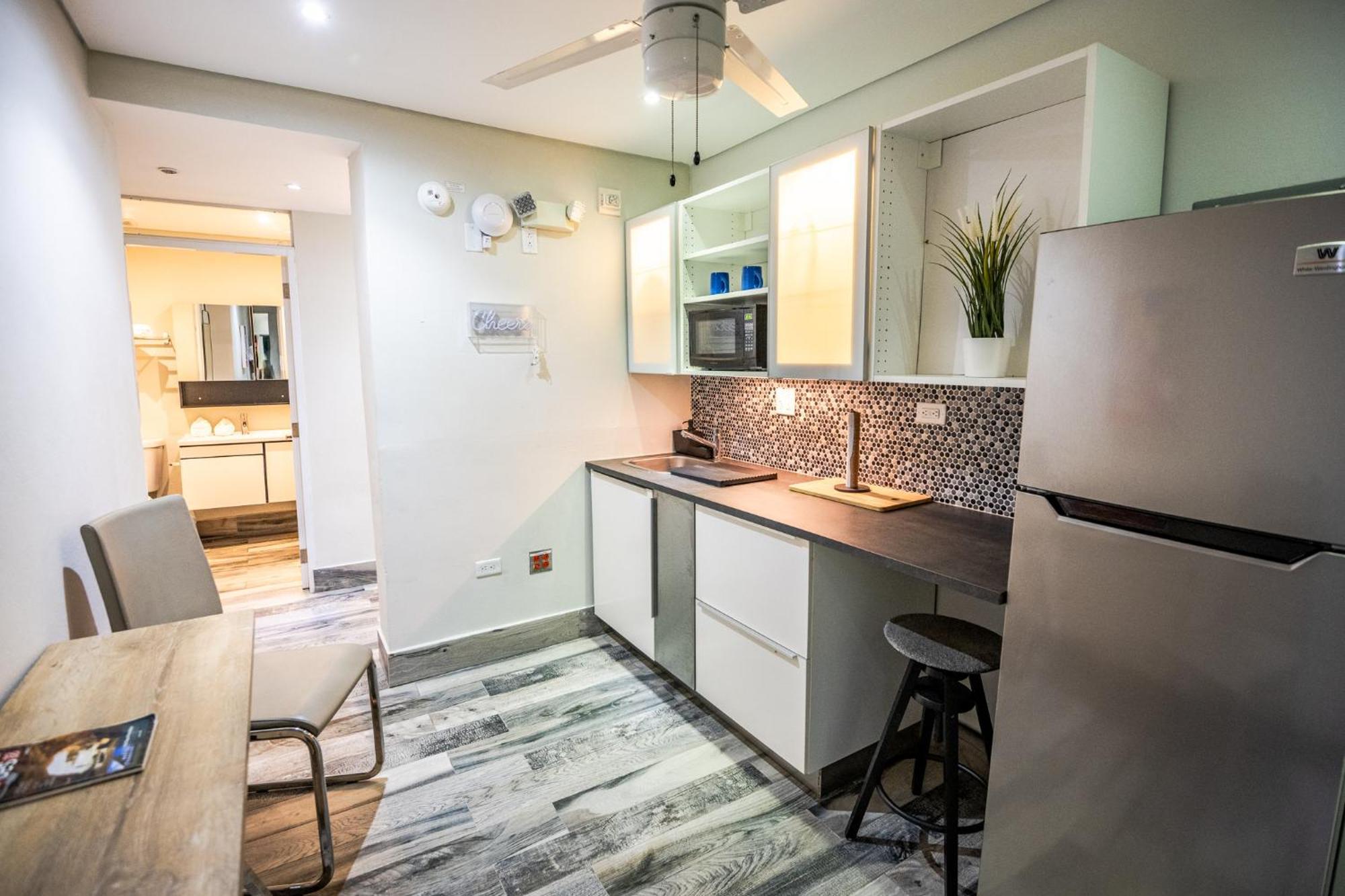 Tapia Haus 103 Hotel 4*