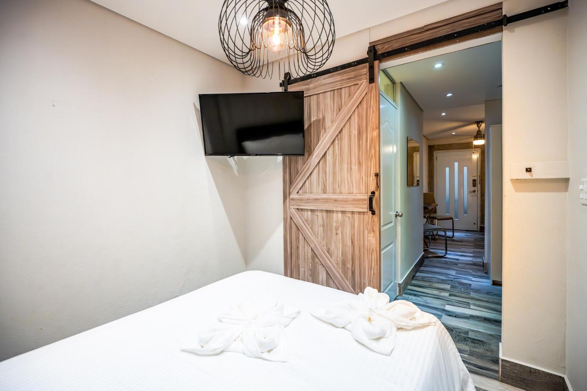 Tapia Haus 103 Hotel