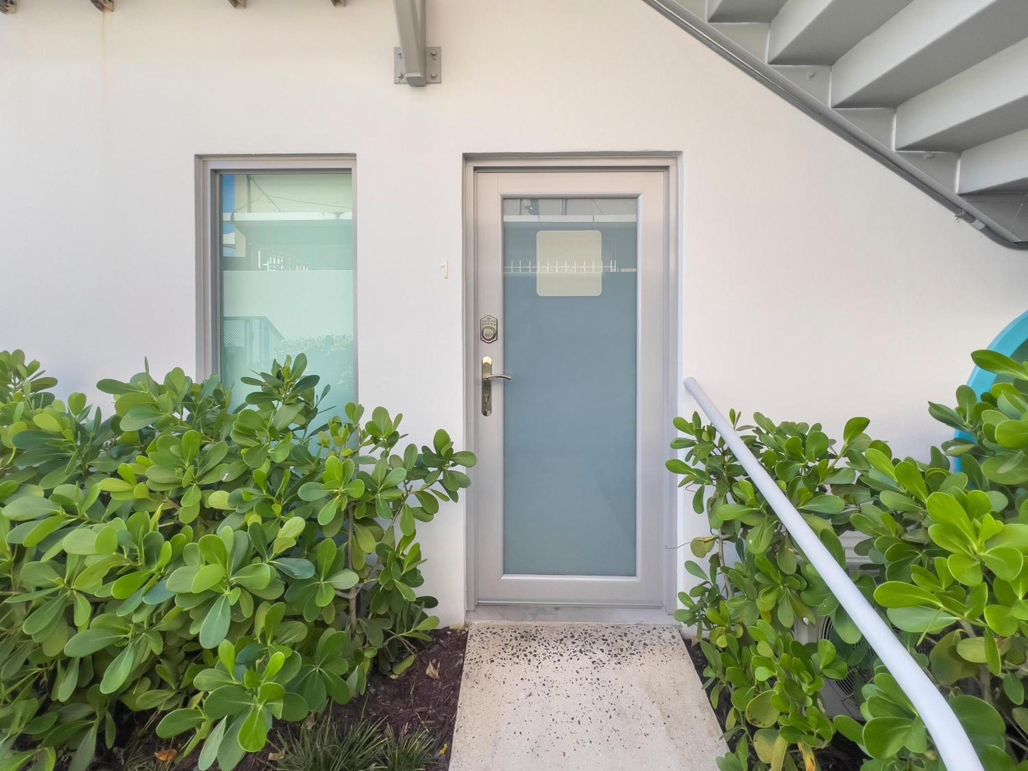 Apartment Aquabella 1 Beachside Retreat In Isla San Juan