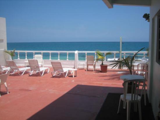 Guest house Aleli By The Sea