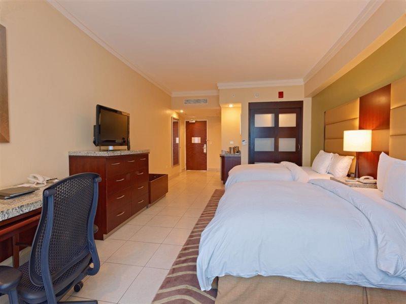 Resort Condado Lagoon At Caribe Hilton