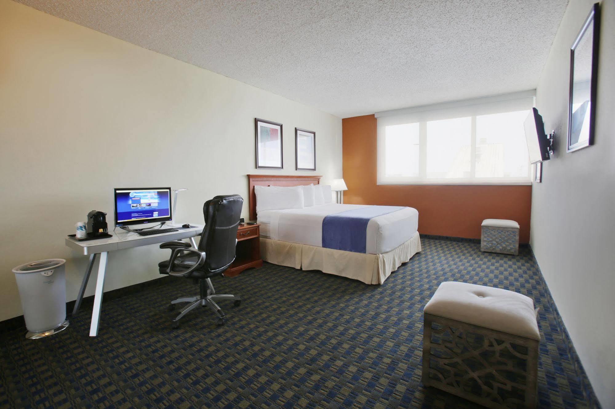 Hotel Airport 3*