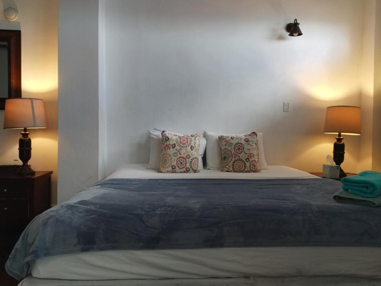 Aparthotel La Capitana Old Building 3*