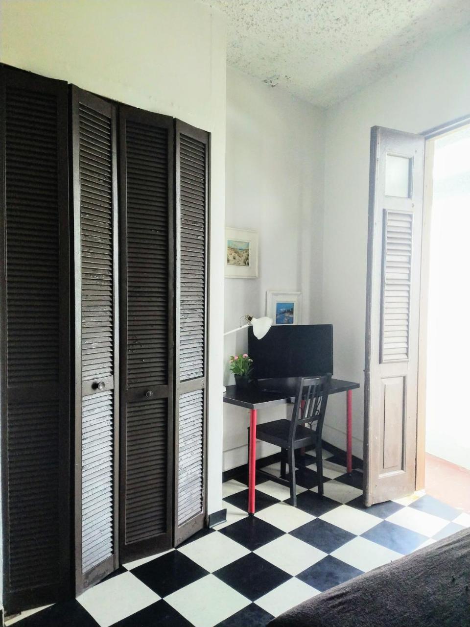 Aparthotel La Capitana Old Building San Juan
