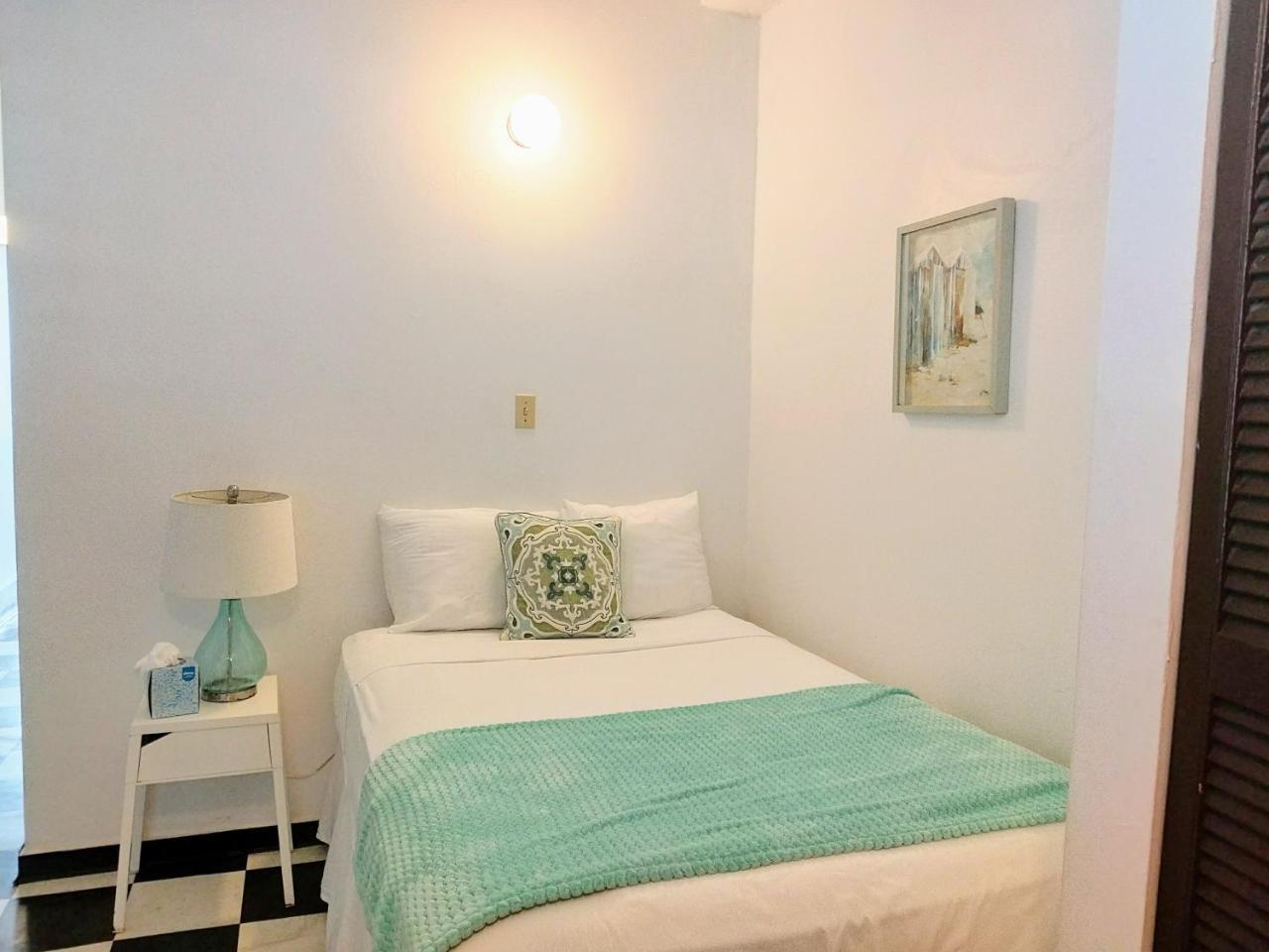La Capitana Old Building Aparthotel 3*