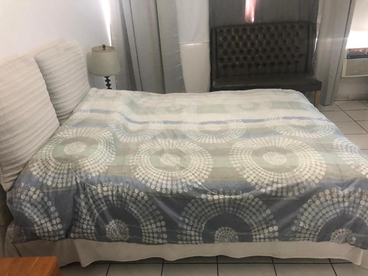 Isla Verde Beach - Condominio La Mancha *