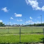 Sunny Breeze 2 Bed Apt Airport And Beaches Are Close