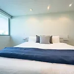 Luxury Apt - 2 Pools & Generator!