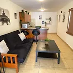 Cozy Apartment By The Beach
