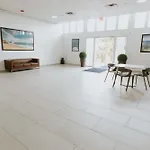 Studio At Esj -King Bed & Beach Access
