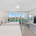 The Sunrise Studio With Ocean View L 2 Queen Beds